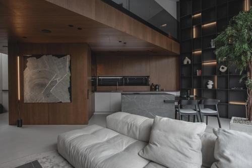 virtuve, Modern House in Vilnius with Panoramic Forest View 15 min from Old Town in Nemezis
