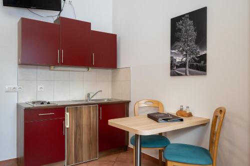 廚房, Apartmentdorf Flößerstube (Apartmentdorf Floßerstube) in 大拉明