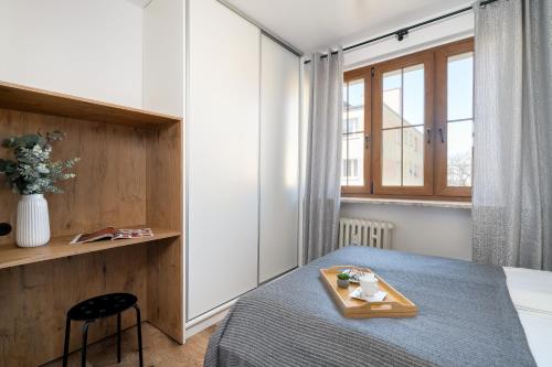 Comfortable Two-Bedroom Apartment in Poznań by Noclegi Renters - image 4