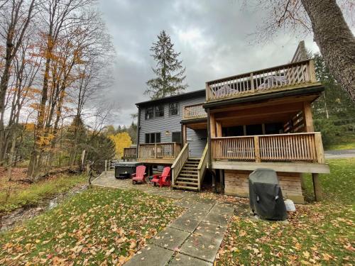 Mountain bike Ski Eville Mecca in Ellicottville, USA