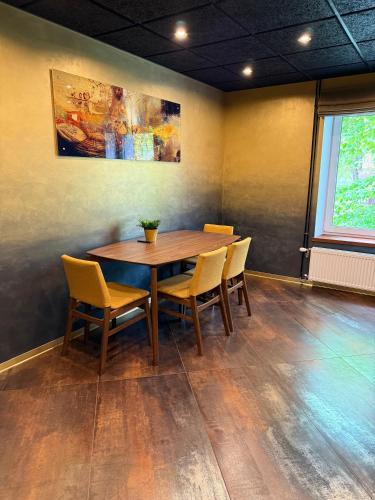 BRIVIBAS RESIDENCE - SUNSET, free PRIVATE parking, free WIFI, self check-in, Riga (photo 7)