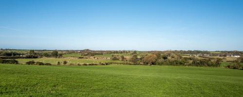 Viesnīcas āriene, Bryn Lon Bach in Bodedern
