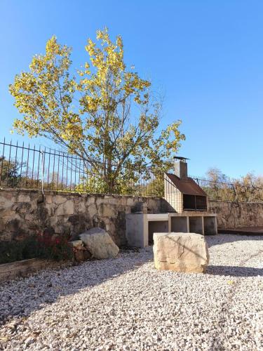 Létesítmények, Mas Lloretó - La Oreneta (Mas Lloreto - La Oreneta) in Rubio
