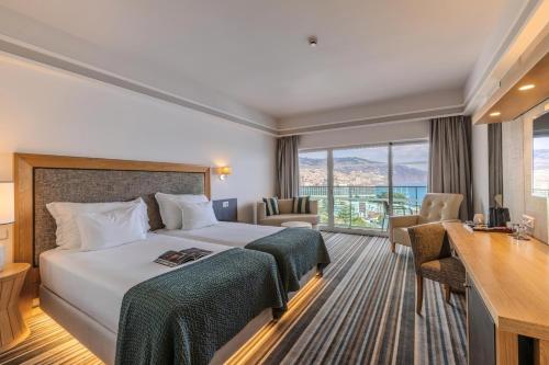 Pestana Carlton Madeira Ocean Resort Hotel in остров Мадейра