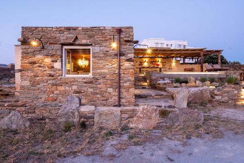 Akrotiraki Villas - Tap to explore photos