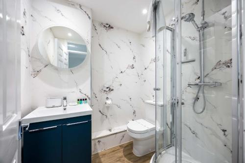 Sea Cloud - 2-bedroom House with Courtyard Garden, Poole (zdjęcie 7)