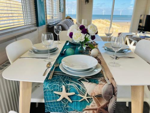 Teal - a few steps from the beach, Redcar