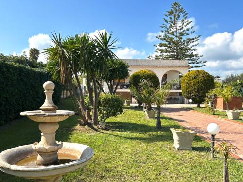 "Villa Cala Bianca" near the sea, parking e wifi