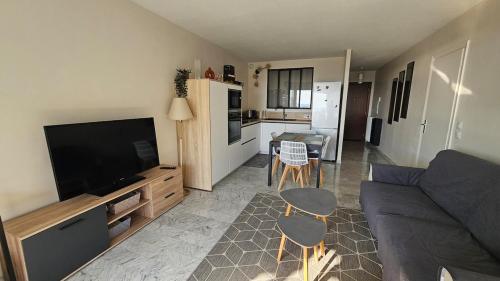 Le Syracuse - T2 - balcon vue mer - piscine - Parking