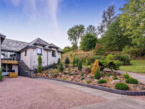 Iekārtas, 6 Bed in Perth oc-96289 in Bankfuta