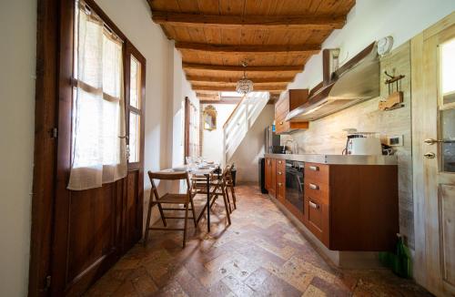 Barn & Bloom appartamento rustico del 1800 in Monguzzo
