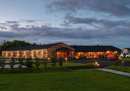Зовнішній вигляд готелю, Finest Retreats - Silverwood Premium Chalet in Errol