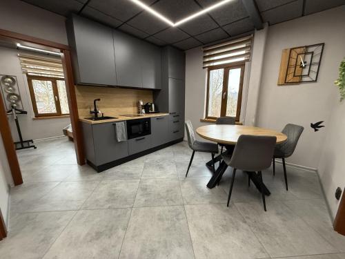 BRIVIBAS RESIDENCE - WEST / EAST, free PRIVAT parking, free WIFI, self check-in, Riga (fotografie 7)