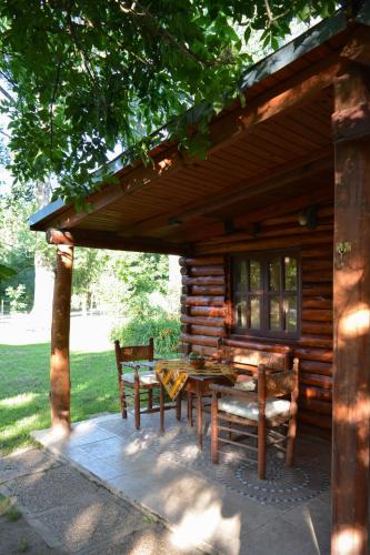 Cabanas "La Quimera" in Eldurazno
