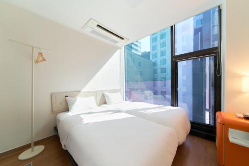 Twin room, economy