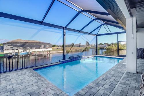 401 Old Burnt Store Rd N in Matlacha (FL)