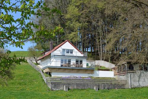 外部景觀, Haus Allgäublick bei Kronburg - Alleinstehend mit Sauna, Kamin und eingezäuntem Garten (Haus Allgaublick bei Kronburg - Alleinstehend mit Sauna, Kamin und eingezauntem Garten) in 勞查赫