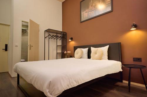 Quentin England Hotel - image 39