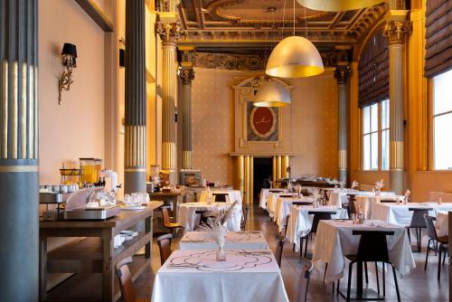Food and beverages, Normandy Le Chantier in 1st - Louvre - Chatelet