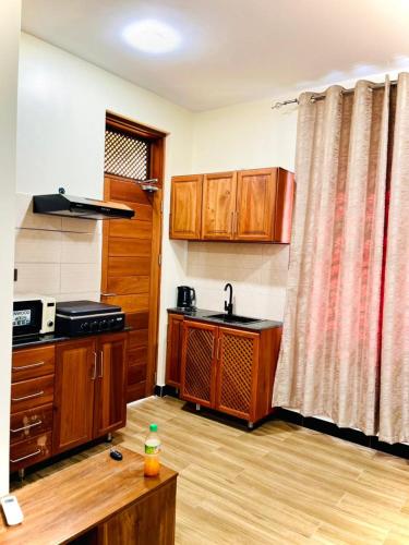 Prissy Apartment - image 5