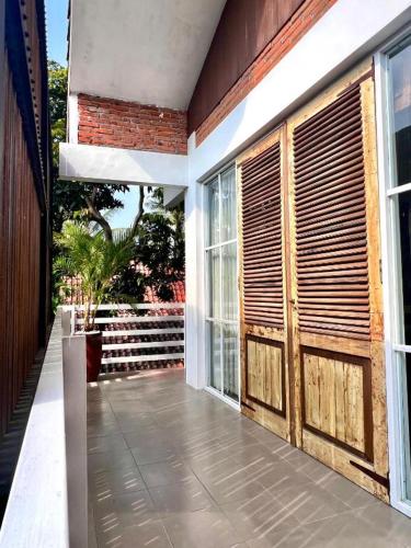 PaddyView Hostel in Glagah