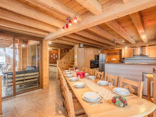 Chalet spacieux à Châtel pour 14 personnes avec sauna - FR-1-676-226