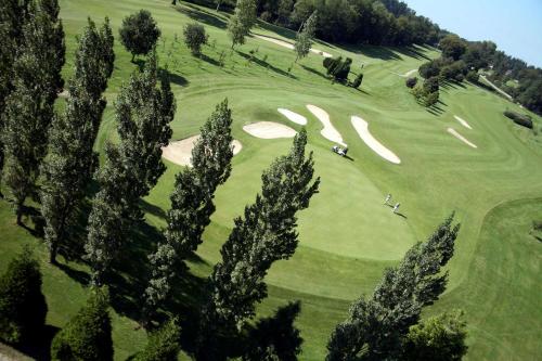 Les Ormes Domaine et Resort