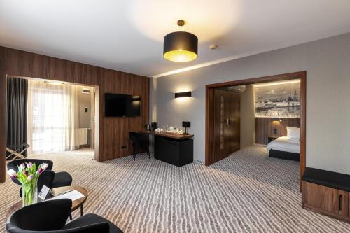 Artis Hotel & Spa in ซามอสค์