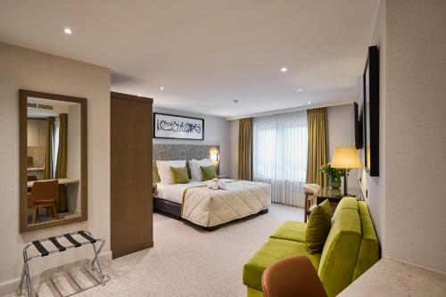 Room, family, classic, kitchen