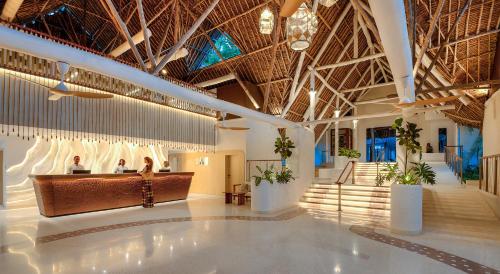 Lobby, Leisure Lodge Beach & Golf Resort in Mombasa