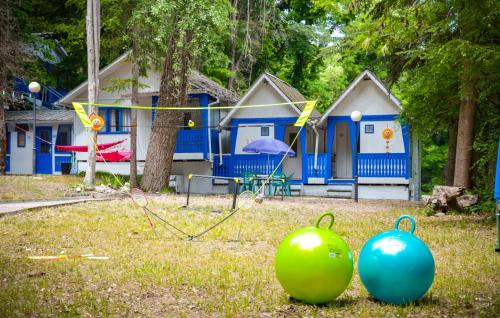 Albatross Retro Summer Love Bungalow – khách sạn tại Rakitnika