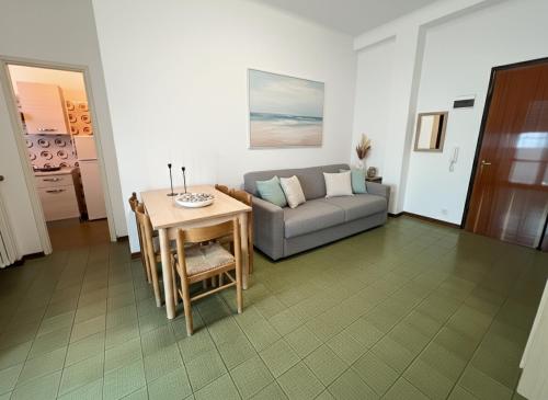 46 Bilocale vista mare