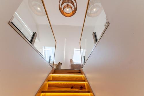 White Angel by Portas do Sol Apartments - image 10