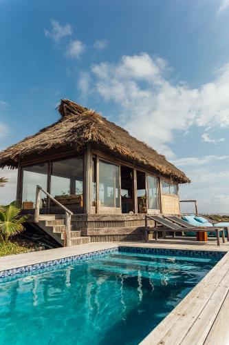 泳池, 特拉维斯亚海滩山林小屋 (Travessia Beach Lodge) in 白坯