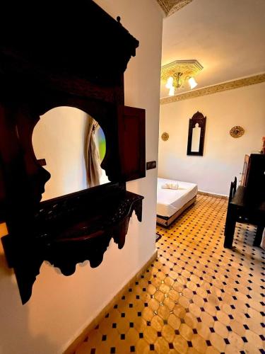 room detail thumbnail 0