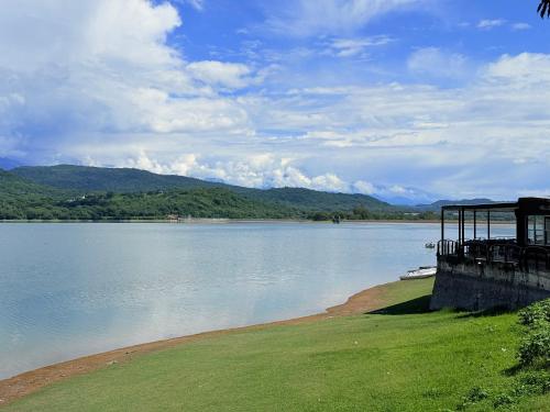 Casa de Campo en el Dique de la Ciénaga (Casa de Campo en el Dique de la Cienaga) in El Carmen