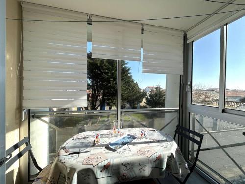 HI040-385 Appart Studio 2 couchages SAINT HILAIRE DE RIEZ