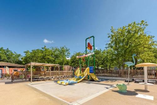 Bungalow avec équipements partagés près de Lagorce, 32 m² (Bungalow avec equipements partages pres de Lagorce, 32 m²) in Lagorsa