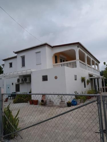 Mount Pleasant, Saint John Antigua - House 23 Garden Apartments - 1 – khách sạn tại Piggotts