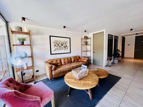 Vibrant Nunoa Apartment - Pool & Free Parking