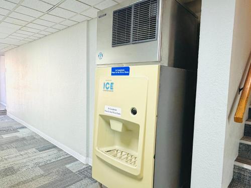 Motel 6 Elkhart - image 26