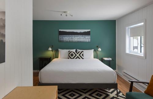 Balnea Hotel - Anciennement Beatnik Hotel in Bromont (QC)