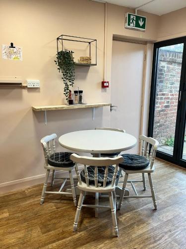 Hues - Castle Cary 5