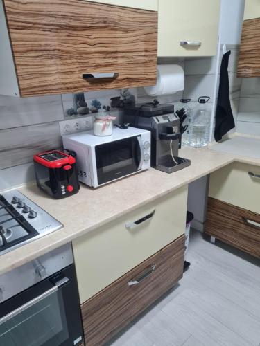 Apartment White Tower Residential in Tatarani