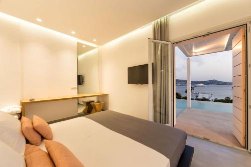 Executive Suite with Private Pool Sea View