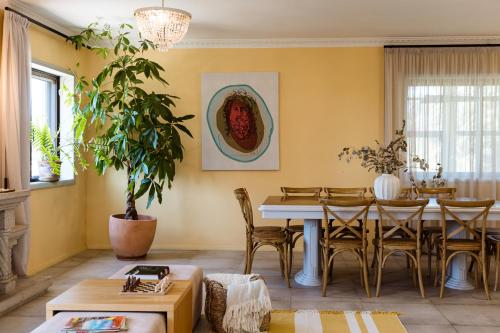 Azurara Guesthouse 2