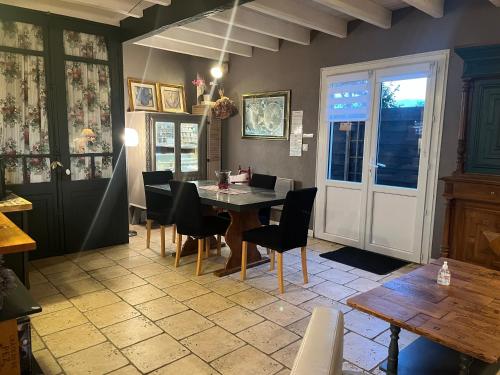 外観, Chambres et Gîte Peyroutas "Amélie" à Vignonet St Emilion (Chambres et Gite Peyroutas "Amelie" a Vignonet St Emilion) in 中心部近辺