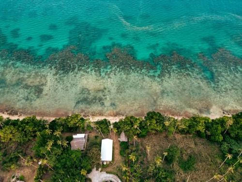 Whispering Palms - Absolute Beachfront Villas in Efate