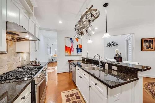 Exquisite Town House in Best Area in Houston, USA