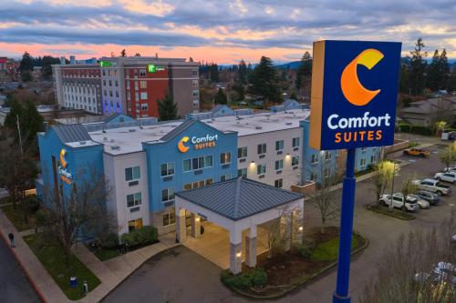 Comfort Suites Springfield RiverBend Medical - image 29
